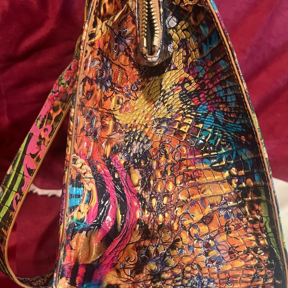 Caroline Immersive Melbourne Genuine Leather - Picture 11 of 14